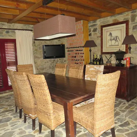 Casa Do Chao Redondo Vakantiehuis Montes da Senhora